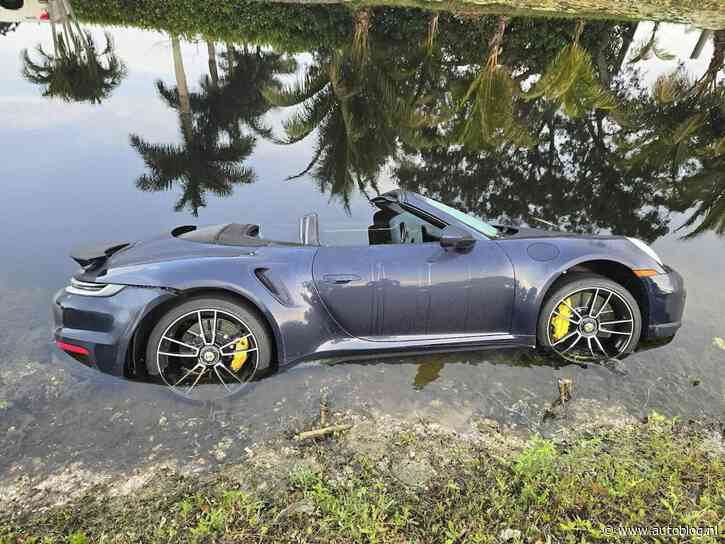 Porsche 992 Turbo S neemt frisse duik in het water