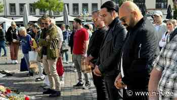 Comedian aus Mannheim: Bülent Ceylan gedenkt getötetem Polizisten