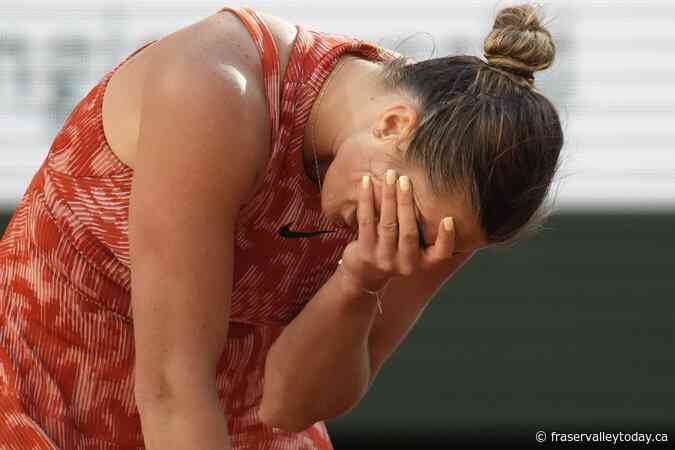 Mirra Andreeva defeats No. 2 Aryna Sabalenka to reach the French Open semifinals at age 17