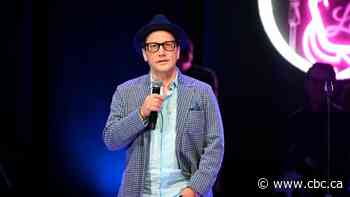 Hospitals of Regina Foundation apologizes for Rob Schneider's jokes at fundraiser