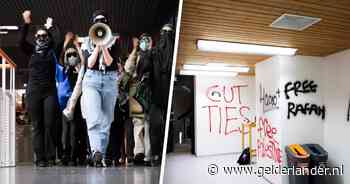 Ravage bij bezetting Radboud door Palestina-activisten: brandslang aangezet en muren onder de verf