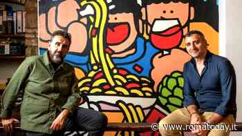 Un’opera di street art sulla cucina romana festeggia i 20 anni di un’osteria verace