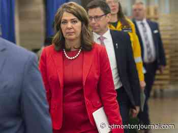 Horse race: Gap narrows between ruling UCP and NDP, poll shows   