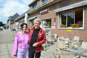 Dirk (62) en Nadine (58) tappen laatste pintjes in De Retour: “Volkscafé waar tijd stil bleef staan”