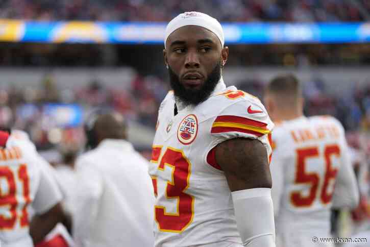 Chiefs cancel practice after player goes into cardiac arrest