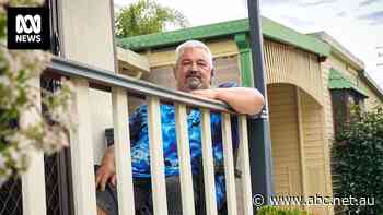 About half Daryl's pension goes towards his park site fees. Amended laws have come in to stop the 'unscrupulous' hikes