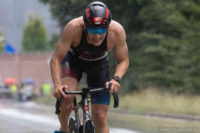 Sietse Burm belandde voor de triatlon van het Donkmeer op de wachtlijst: “Er wordt bij wijze van spreken in mijn achtertuin gefietst”