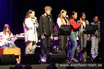 Rockballaden, ein halbes Theaterstück und tanzende Krümel