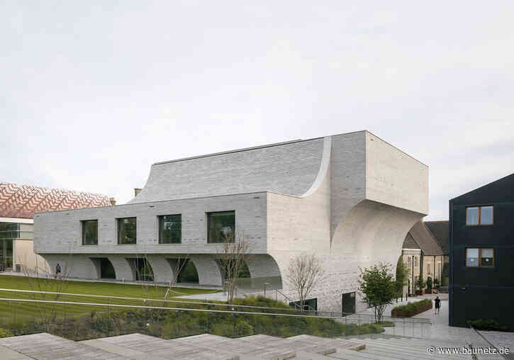 Haus ohne Rückseite
 - Zentrum für Darstellende Künste in Brighton von krft architects