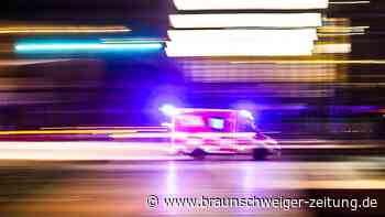 Radfahrer von Auto erfasst und lebensgefährlich verletzt