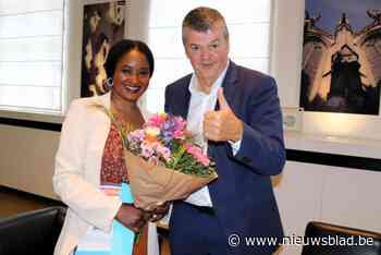 Mariama Camara (33), die vrouw hielp bevallen in station van Mechelen, krijgt bijzondere beloning