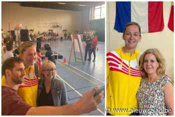 Emma Meesseman steunt Erline in strijd tegen verslaving: basketster bezoekt ziekenhuis in haar buurt