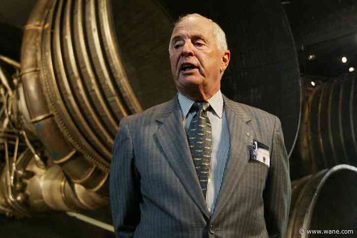 Former astronaut William Anders, who took iconic Earthrise photo, killed in Washington plane crash