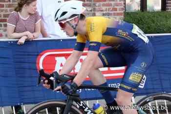 Nieuweling Wolf Van Steenlandt botst op Matthias Bogaert in Zedelgem