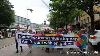 Kempten: Demonstranten rufen zur Wahl demokratischer Parteien auf