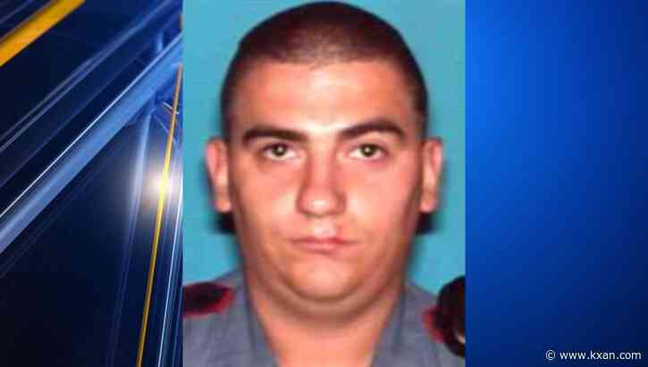 Former Texas police officer turns himself in after 13 years on the run