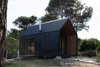 Pura Vida Shelter / Heron Estudio