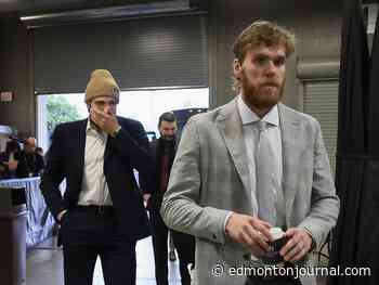 Live updates: Oilers fans gear up for party at Rogers Place