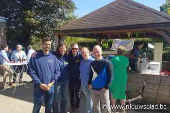 Kiezers praten na in het après kieskot