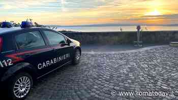 Si sente male mentre nuota, salvato da un carabiniere fuori servizio