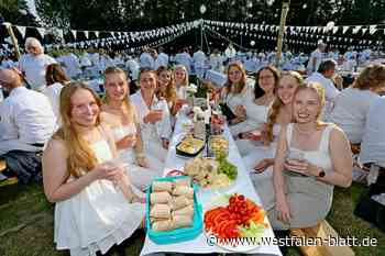 Dinner in Weiß auf der Hederkampfbahn in Salzkotten