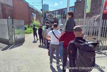 LIVE VLAAMS-BRABANT. Enkele stembureaus langer open - Theo Francken plakt al stickers om kiezers te bedanken