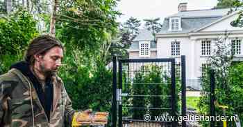 Hoe word je als kraker goede vrienden met je buren die miljonair zijn? Lennart probeert het met krakelingen