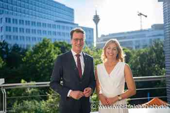 Hendrik Wüst gratuliert Verena Mertens zum Erfolg