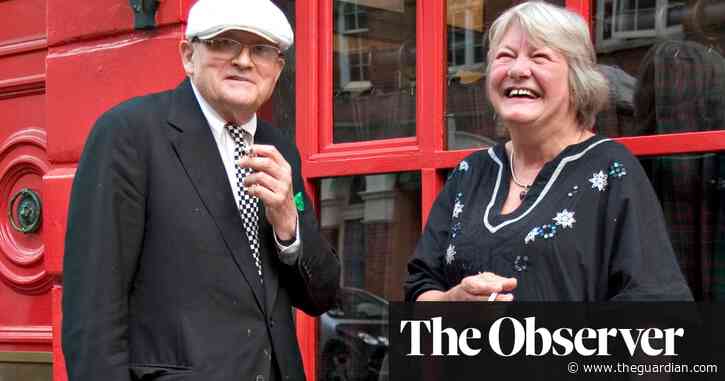 A Little Art Education by Lynn Barber review – pocket portraits that are a breath of fresh air