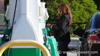 Sunshine State's average gas prices continues to fall