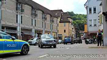 Blaulicht in Calw: Autofahrer übersieht beim Linksabbiegen Motorrad