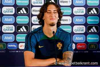 Ex-Anderlecht-spits hekelt de donkere kant van het voetbalbestaan: "Ze maakten me duidelijk dat ik niet meer zou spelen, ze pushten me"