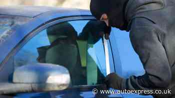 ‘Car cannibalism’ on the rise: criminals strip cars for parts in public, confident police won’t show