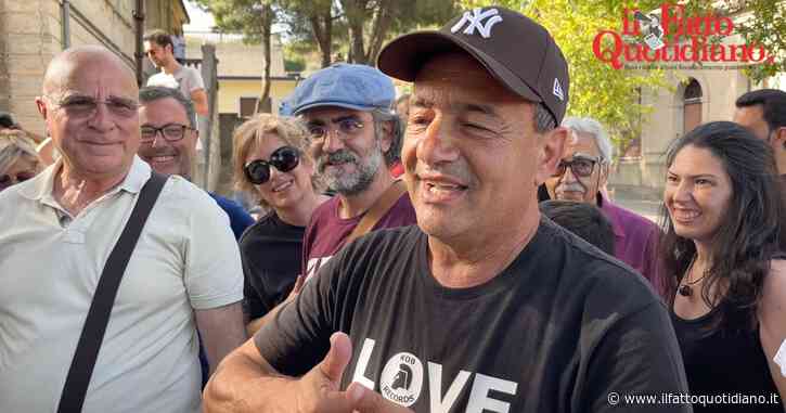 Doppia elezione per Mimmo Lucano: è parlamentare Ue e sindaco di Riace (per la quarta volta). “La vittoria più bella e più sofferta”
