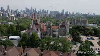 Cabinet ministers flock to Liberal stronghold ahead of Toronto byelection