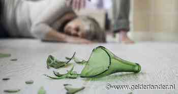 Prostituee zegt dat man haar vaak wurgde en lege flessen wodka op haar hoofd stuksloeg: ‘Hij heeft haar leven tot een hel gemaakt’