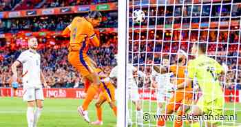 LIVE Nederlands elftal | Van Dijk slaat na rust razendsnel toe, Oranje vermaakt uitverkochte Kuip