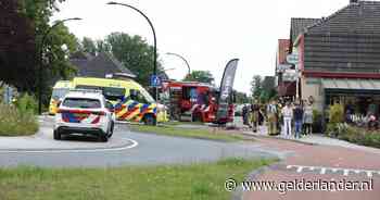 Drie gewonde fietssters en vier lekke banden, maar het volle terras blijft gelukkig gespaard