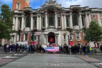 Greenwich Council repair workers strike over pay cut