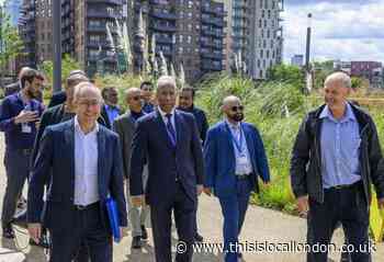 Poplar Riverside housing scheme visit by Tower Hamlets mayor