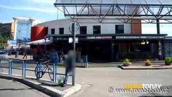 Commerciante preso a schiaffi da un rapinatore