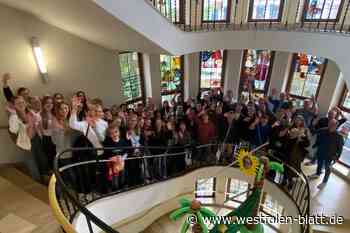 57 Abiturienten  bestehen Prüfungen am Liebfrauengymnasium in Büren