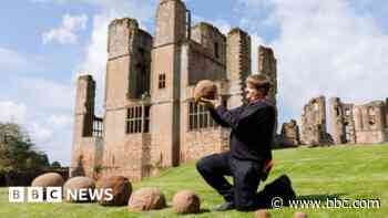 Catapult shots from 13th Century found at castle
