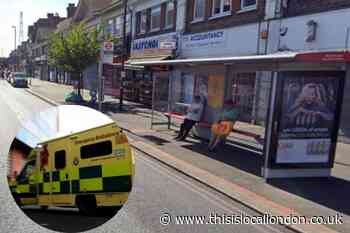 Wrythe Lane Carshalton: Two taken to hospital after crash