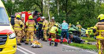 Meerdere gewonden bij ernstig ongeval op N302 bij Ermelo: drie auto’s botsen op elkaar
