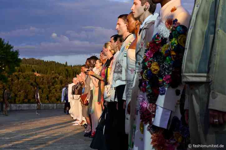 Pitti Uomo: Gastdesignerin Marine Serre setzt Zeichen für Zusammenhalt
