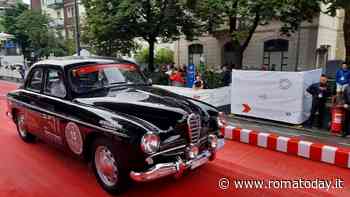 Mille Miglia 2024, la Guardia di Finanza a Roma con due vetture storiche