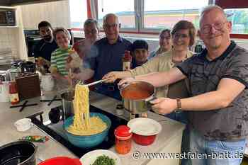 Beim Spaghettissimo im Stephanushaus Borchen sind alle willkommen
