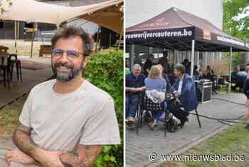 Genieten van de zomer in de tuin van dorpshuis Vrededaal: Project 13 houdt zomerbar open in Kalfort