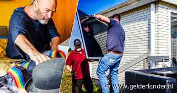 Als Henk ziet hoe verhuizers zijn caravan leeghalen, staakt hij zijn eenzame strijd: ‘Dit huisje is mijn leven’